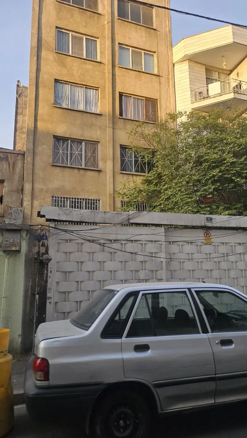 آپارتمان ۶۳ متری ایرانشهر