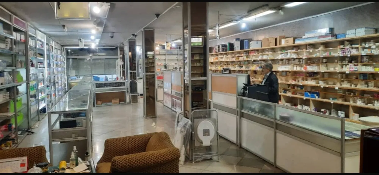 ۲۳۰ متر تجاری داروخانه بر خیابان اصلی آپادانا