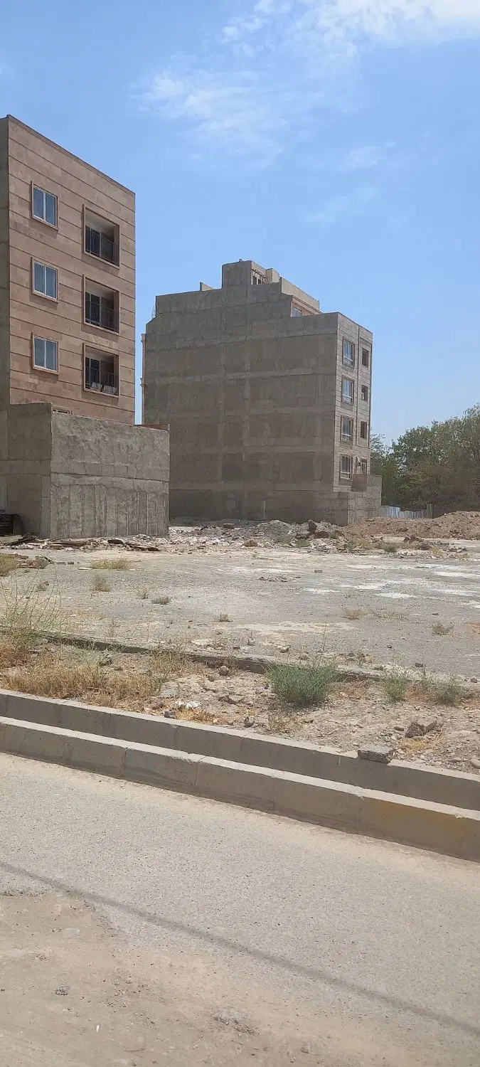۱۹۵متر زمین