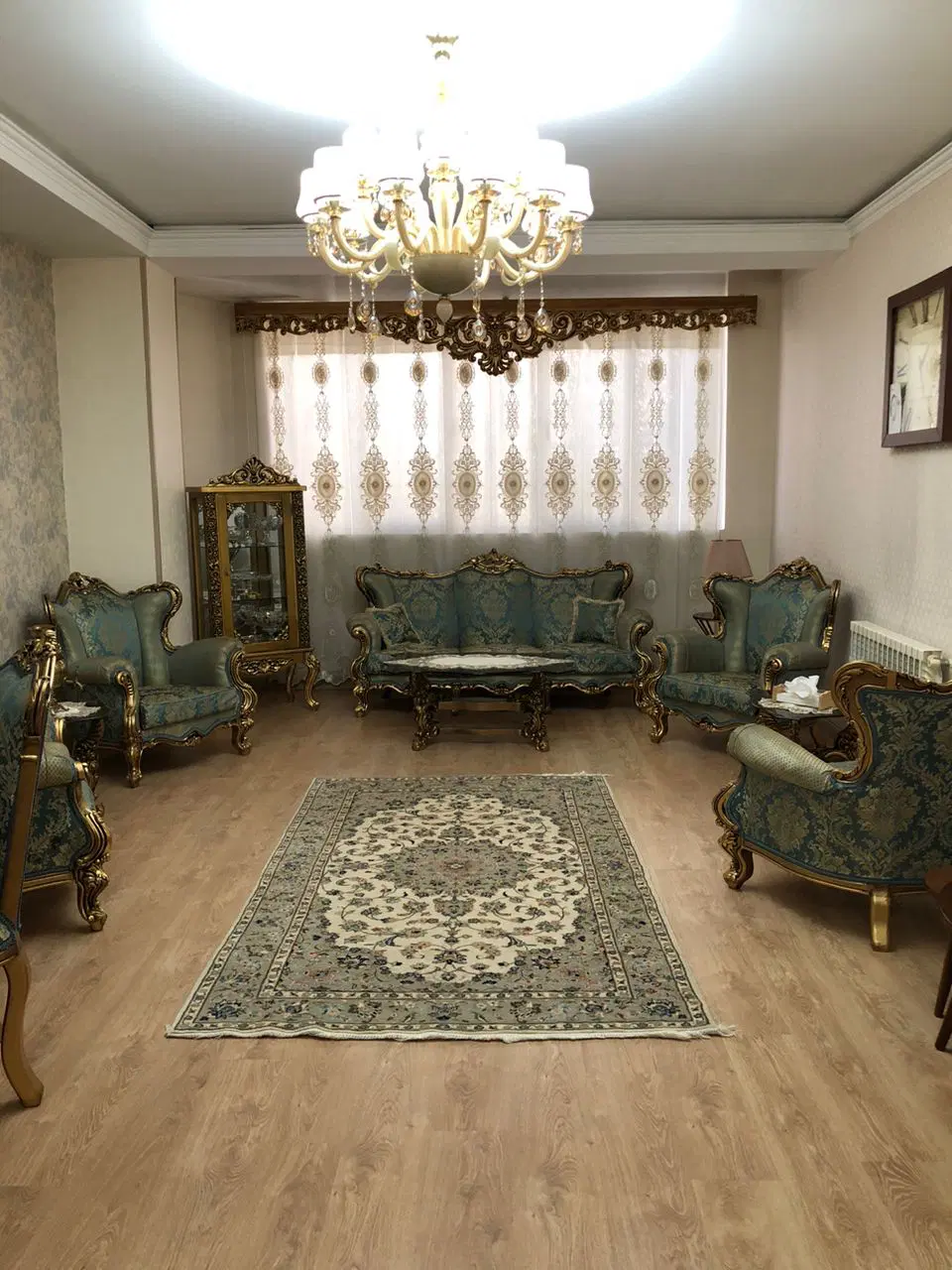 ۵۵ متر تک واحدی _ دیزاین شده _ عروس دامادی