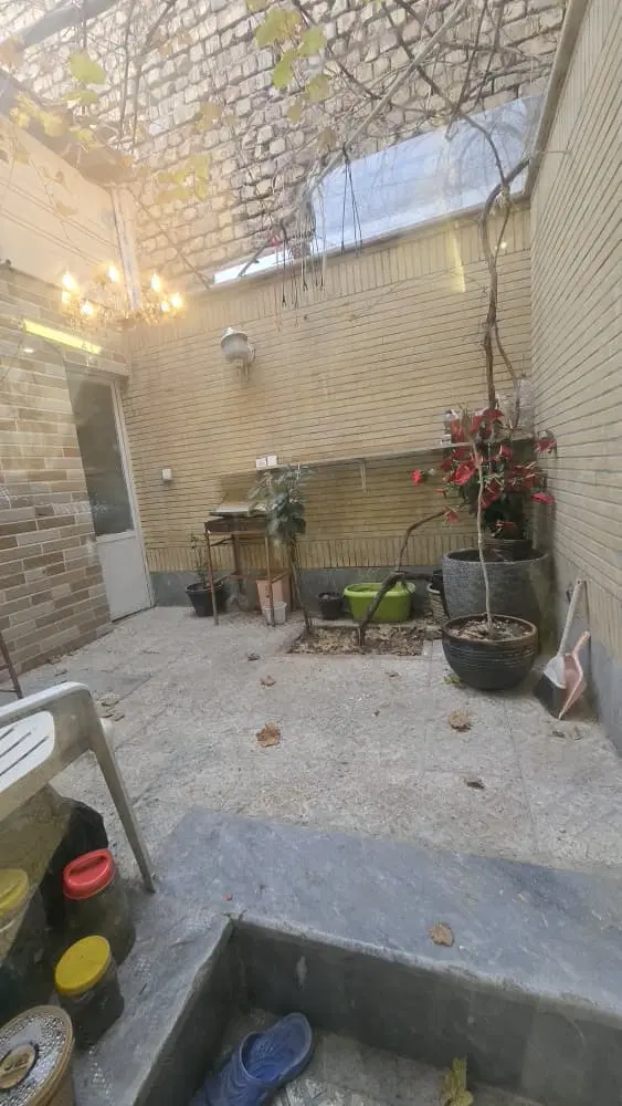 خانه دربست ۷۰ متری بازسازی کامل