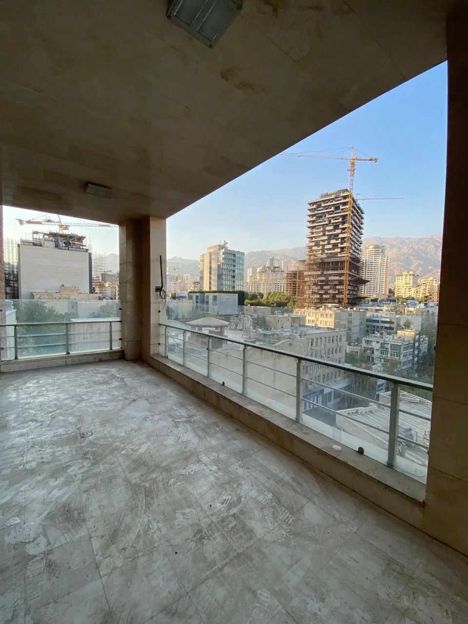 فرشته۲۴۰متر