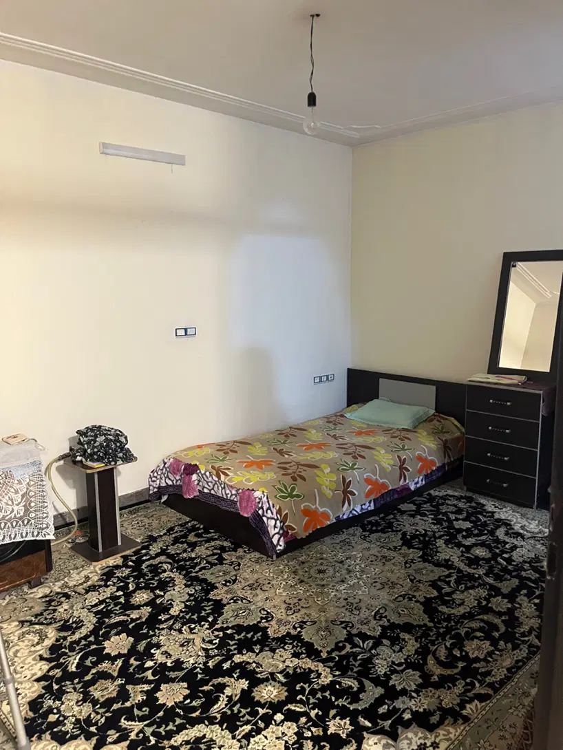 واحد زیرهمکف ۱۲۰ متری دلباز