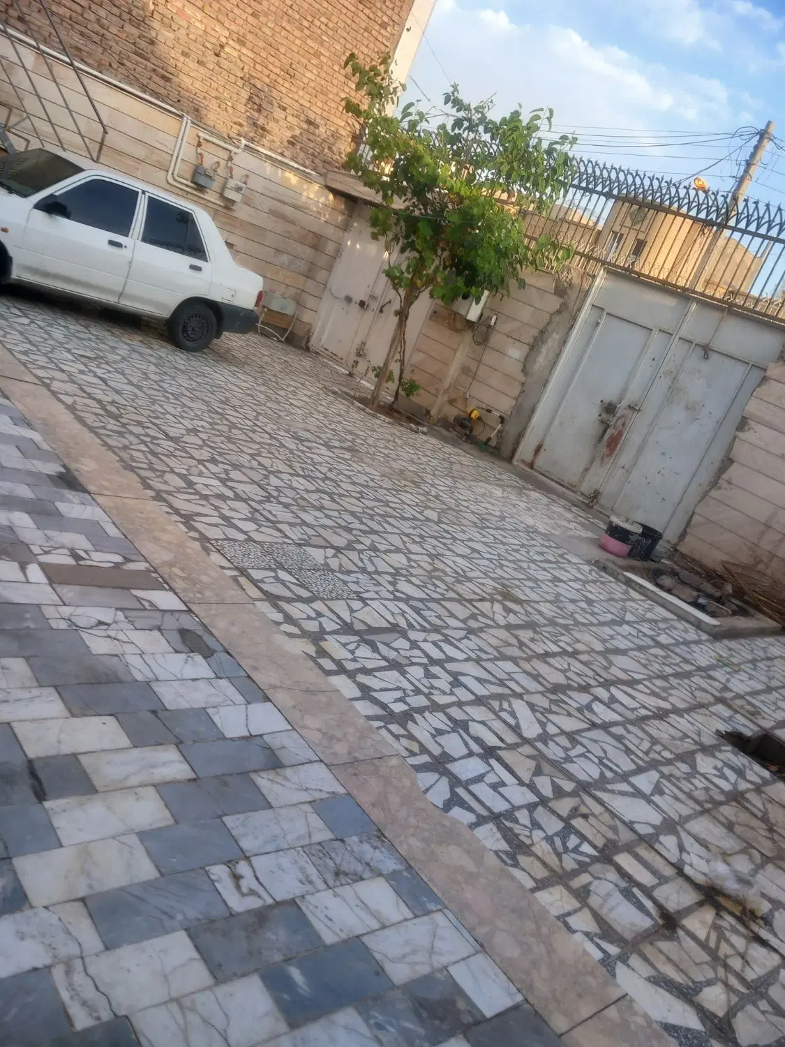 اپارتمان ویلای دو طبقه