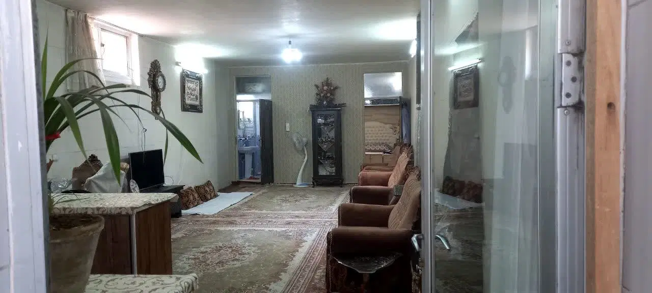 منزل 200متری2طبقه ویک سوئیت