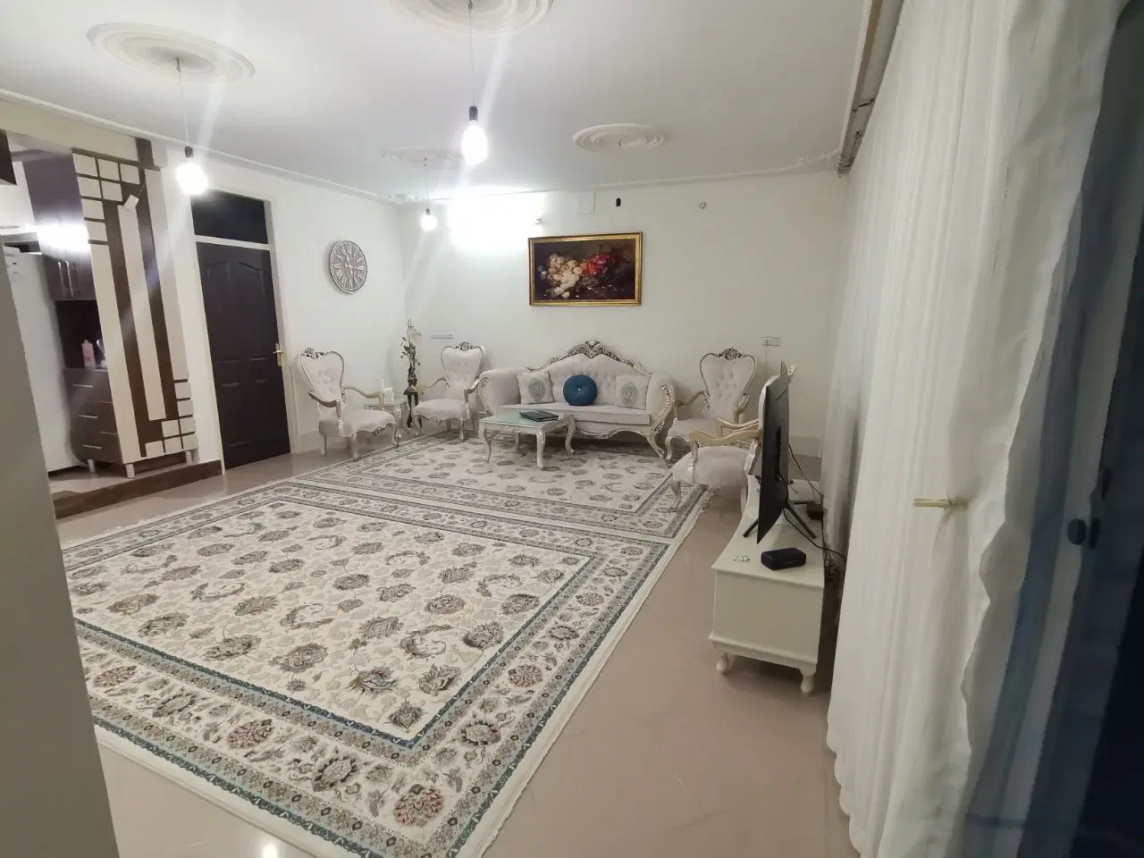 طبقه ۹۰ متری خوش نقشه در بهاران