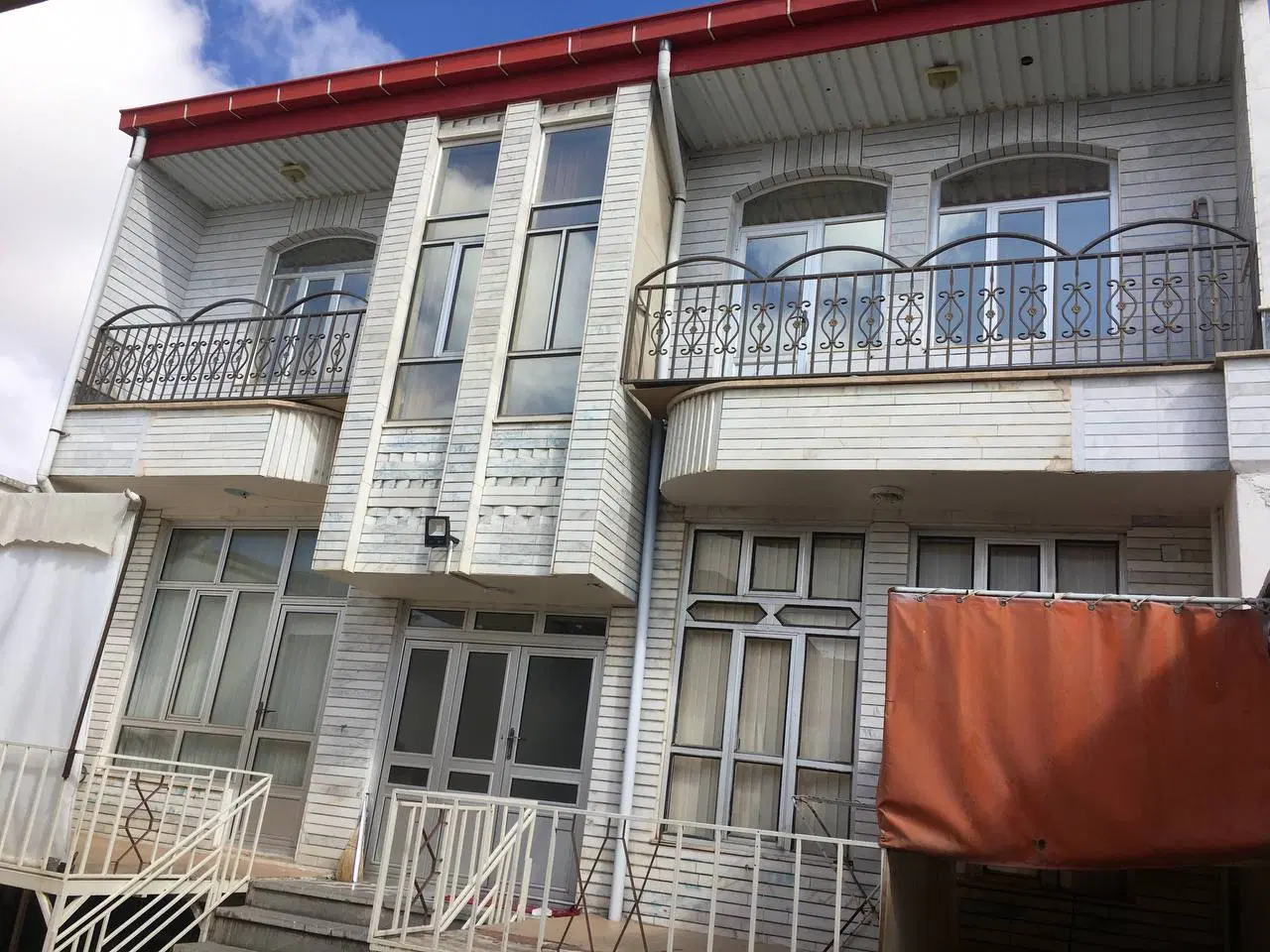 منزل مسکونی دوطبقه میدان ۷تیر