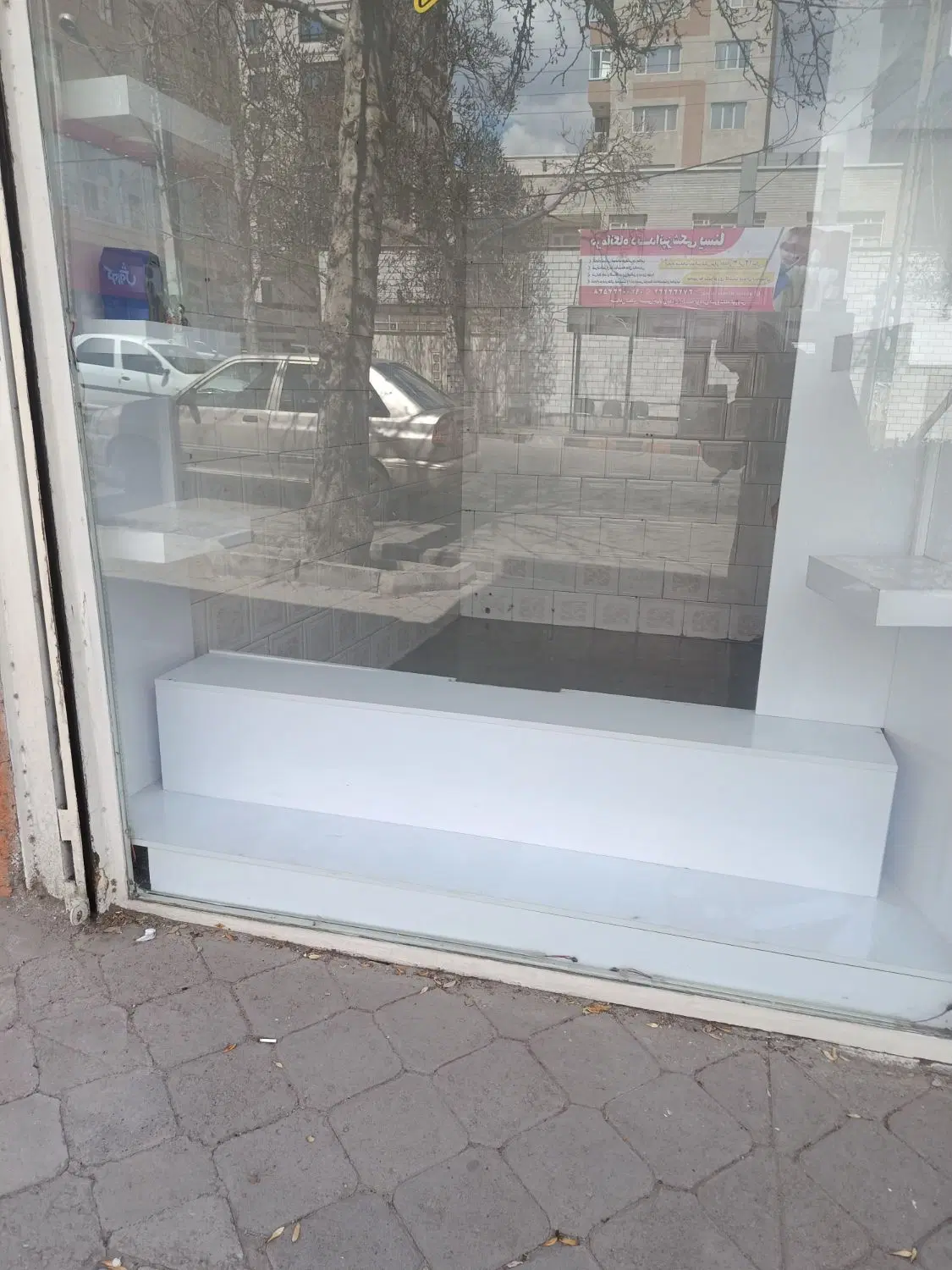 اجاره مغازه با امتیازات کامل در بر خیابان سعدی
