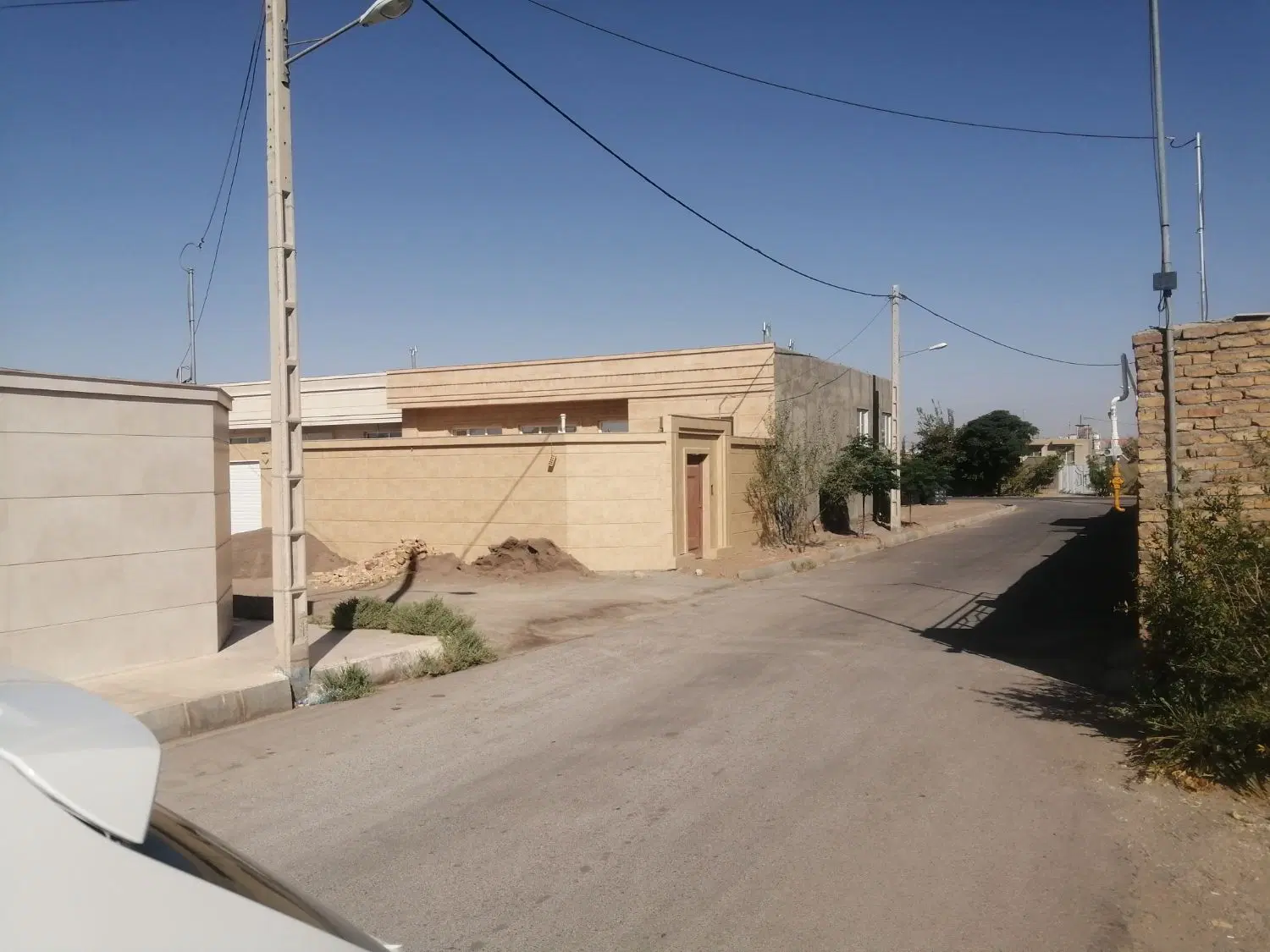 زمین محصور. انبار