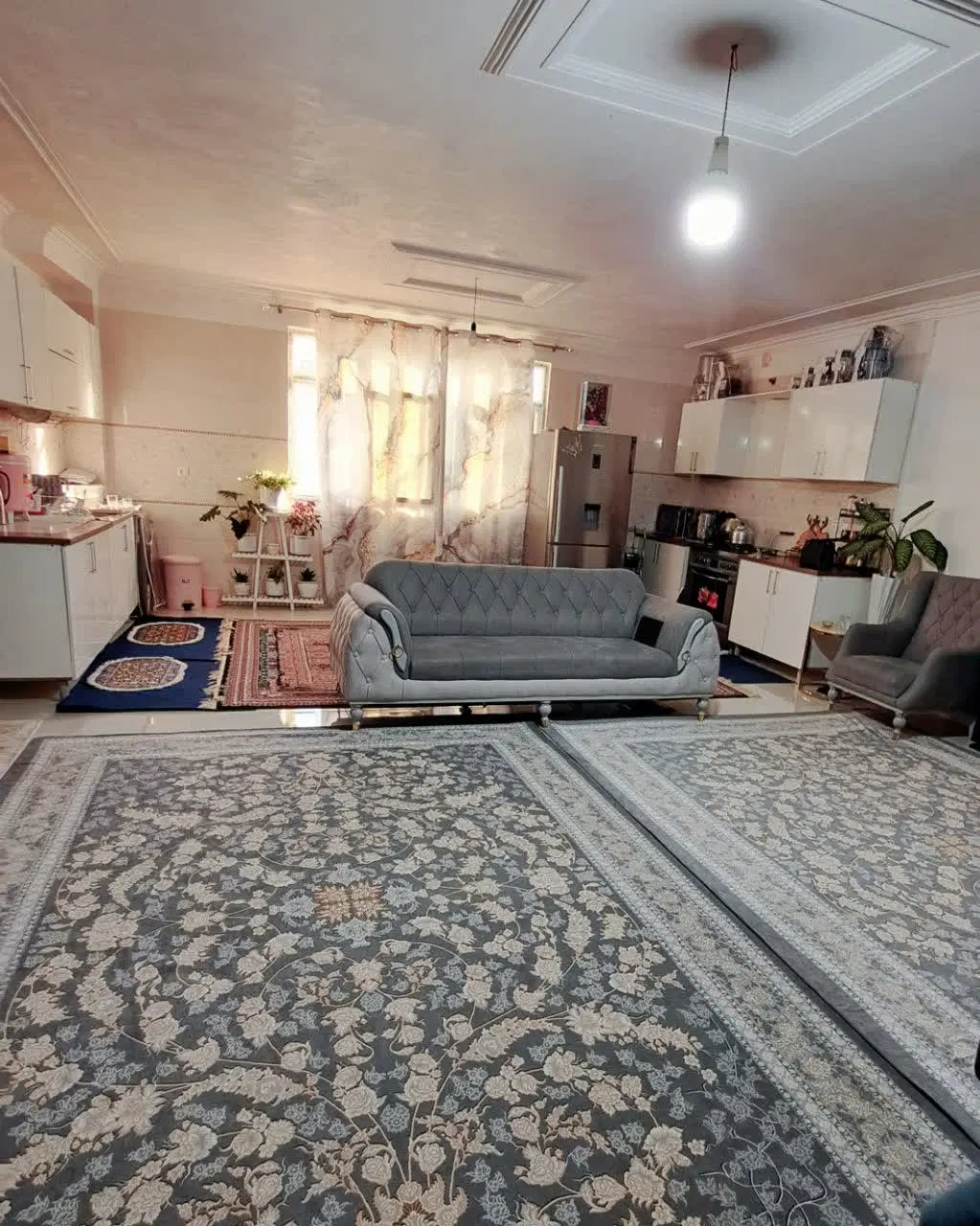 اجاره آپارتمان ۱۲۵ متری پارکینگ انباری طبقه دو