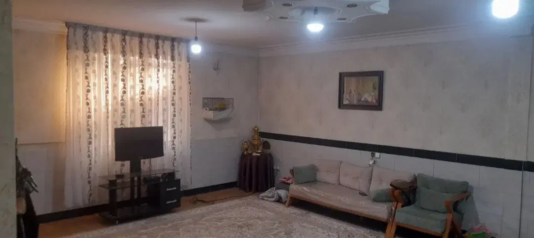 ویلایی ۹۰ متری