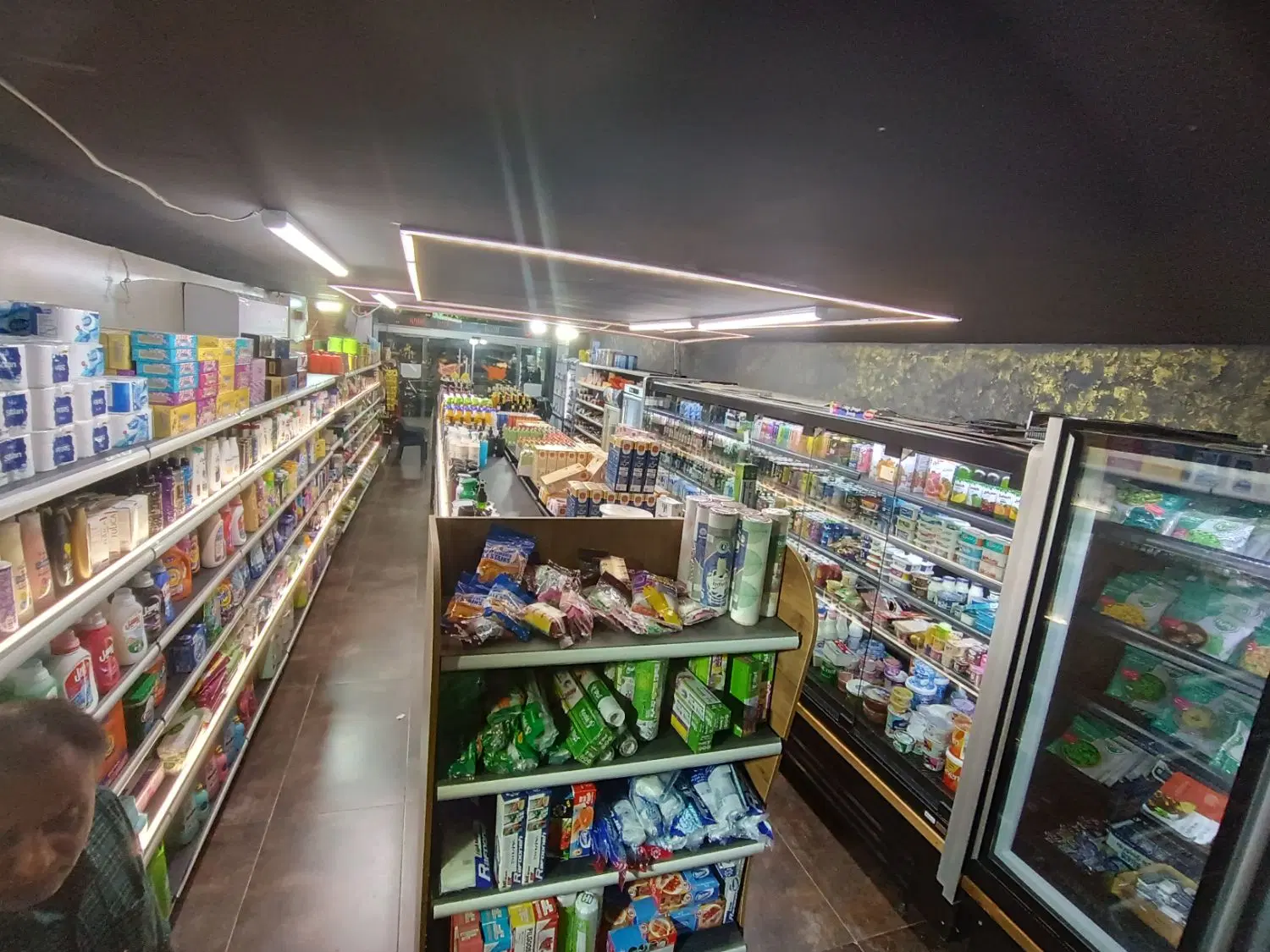فروش مغازه تجاری _ سنددار تمام مالکیت