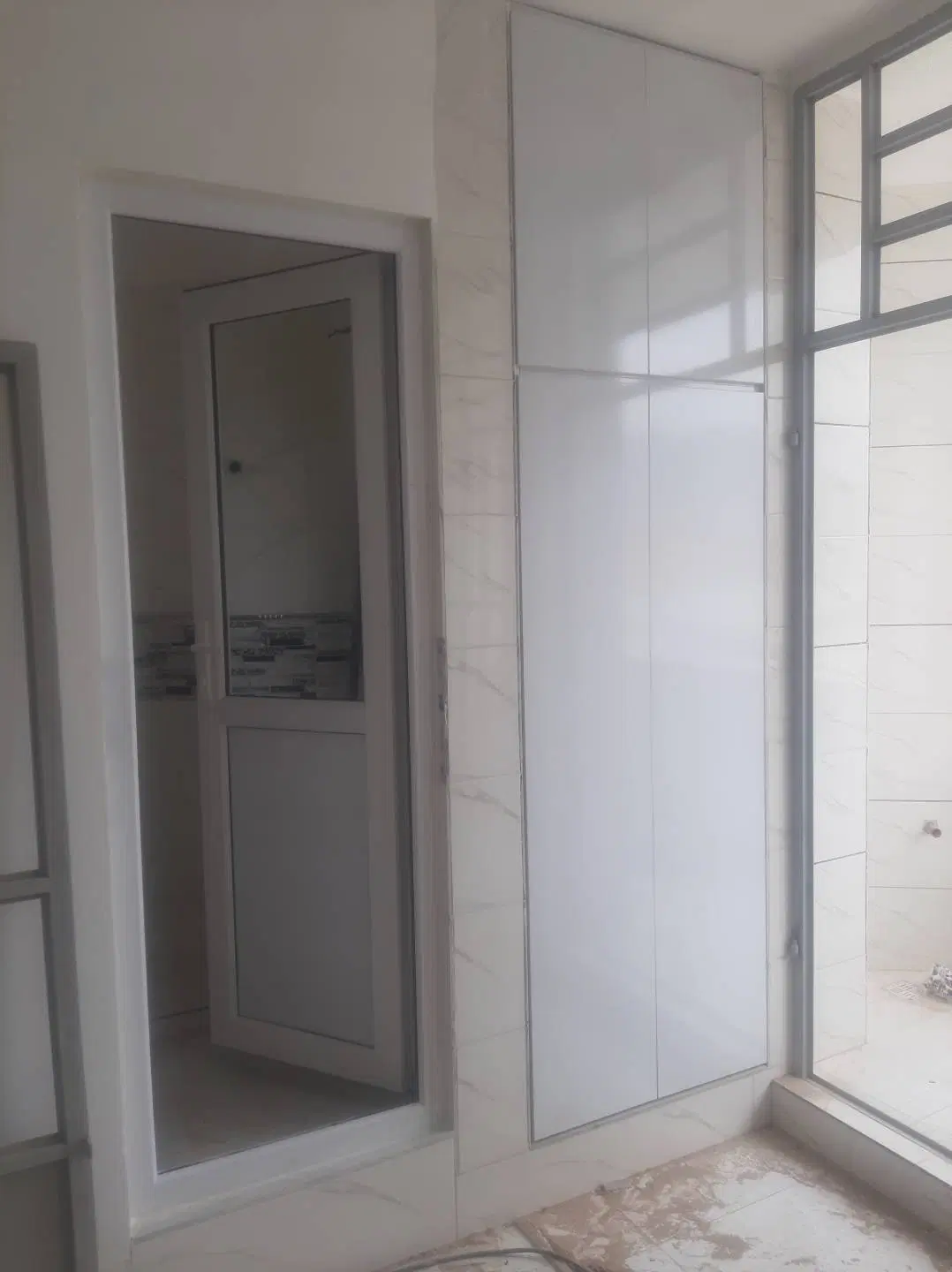 یک باب منزل دوطبقه  مجزا  موتور رو