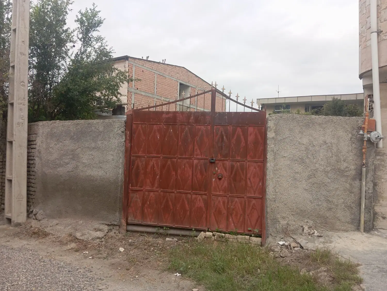 زمین مسکونی