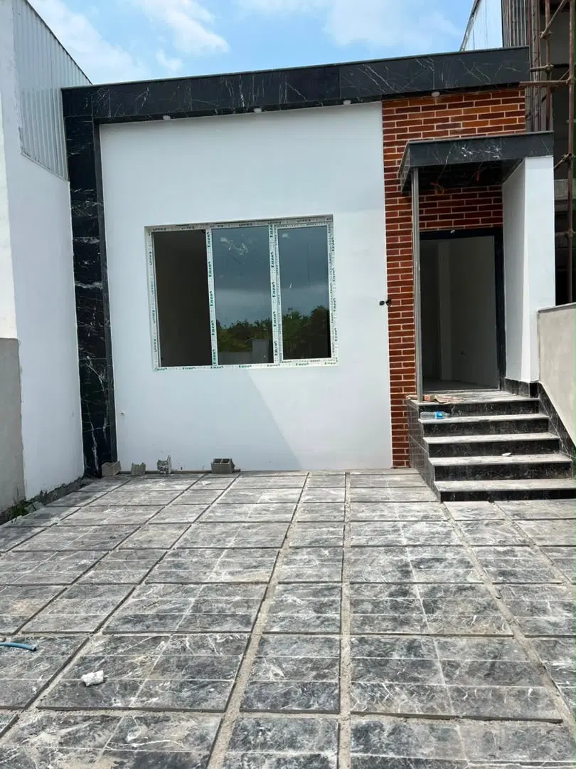 ویلا فلت حیاط دار نما کلاسیک