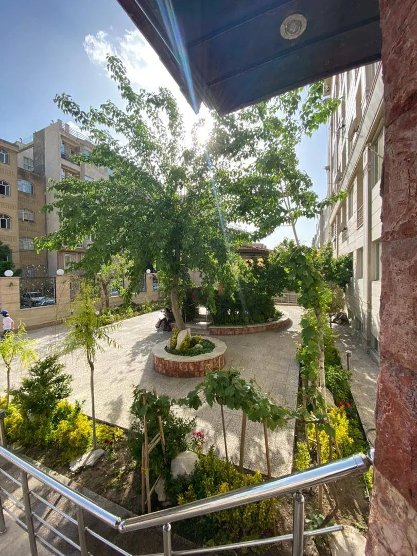 ۱۰۰ متر فردوس غرب شقایق جنوبی