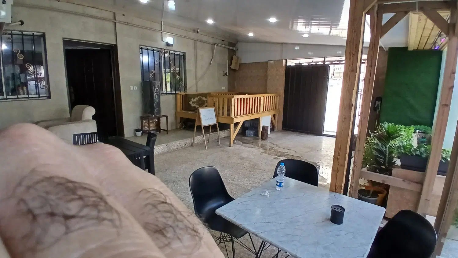 250متری فرصت استثنایی برای کافه رستوان نزدیک استخر