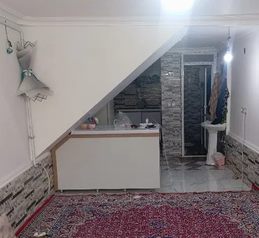 نیازمند همخونه خانم مجرد