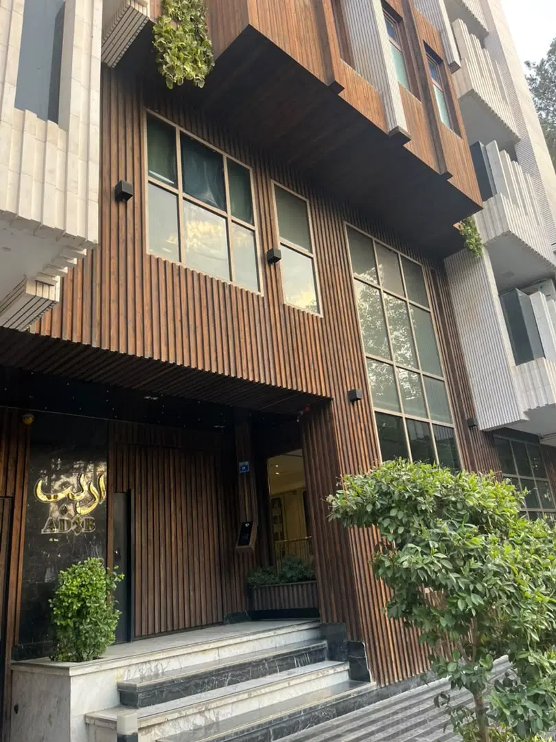 آپارتمان ۱۹۰ متر در بهترین لوکیشن. میخک خانه اصفها