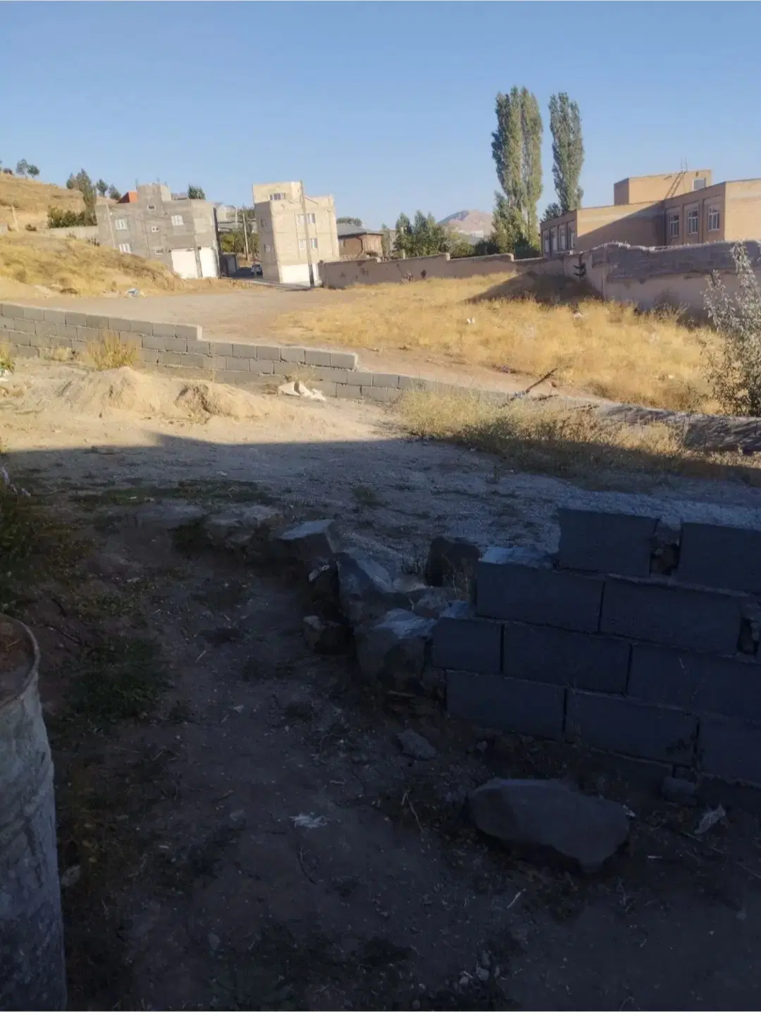 زمین مسکونی