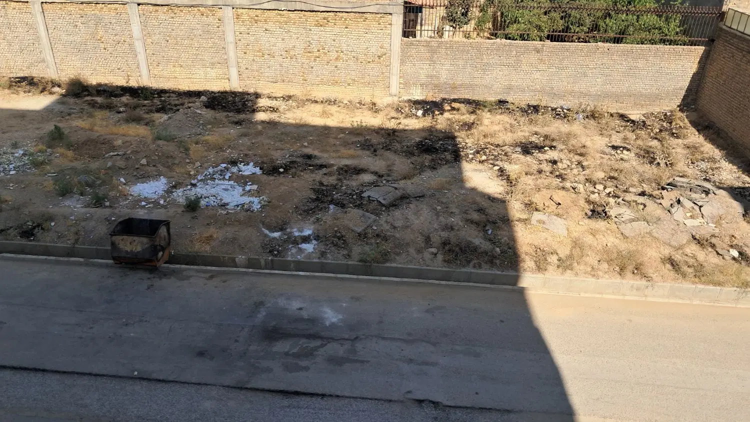 زمین شهر آرا