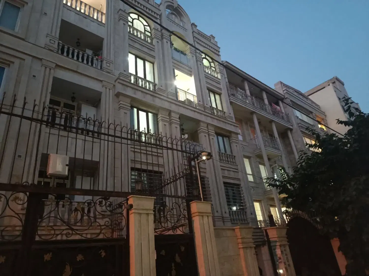 آپارتمان فروشی سند تک برگ ۱۱۵ متری