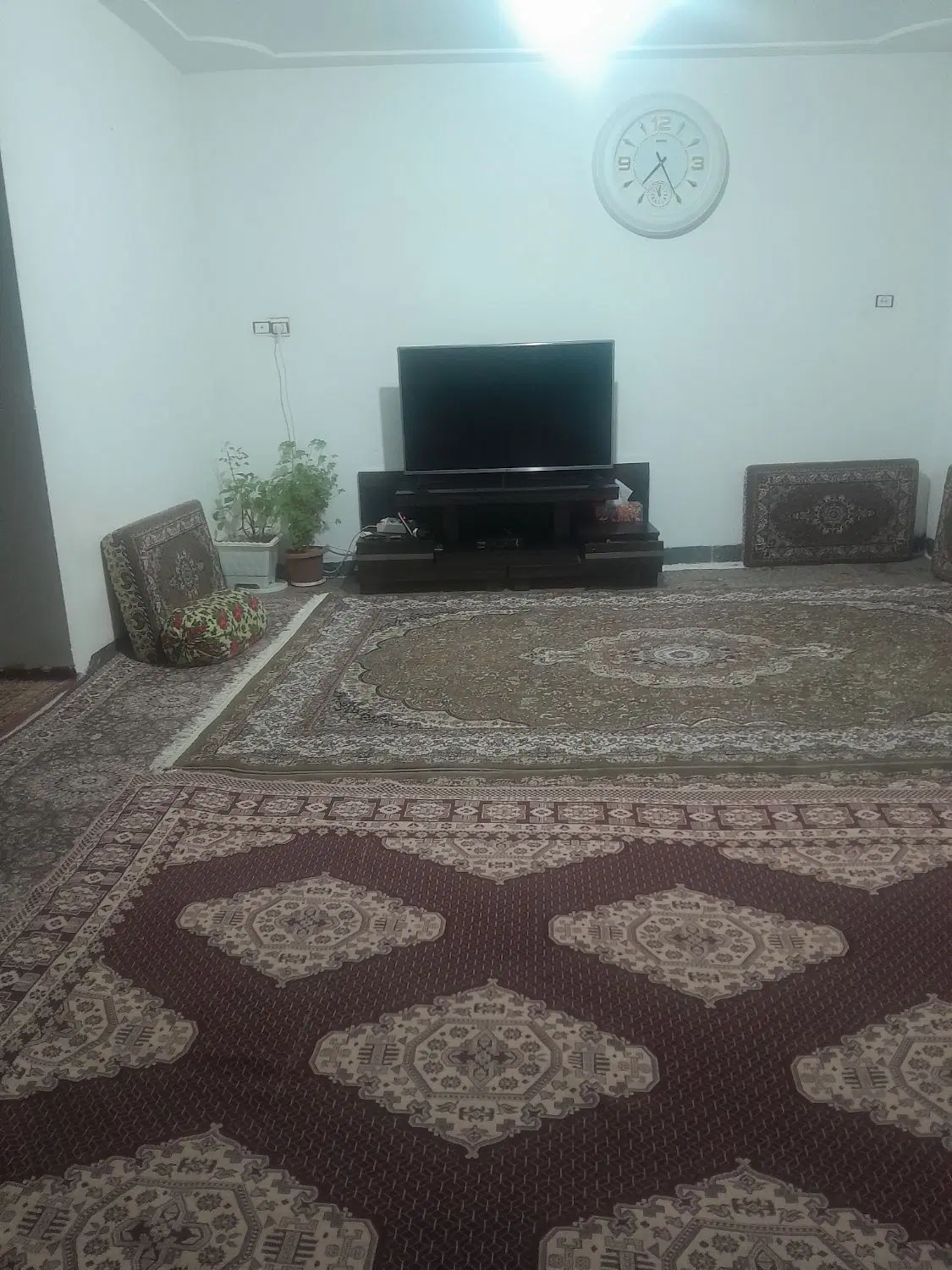 منزل۲طبقه۳۳۰متردونبش