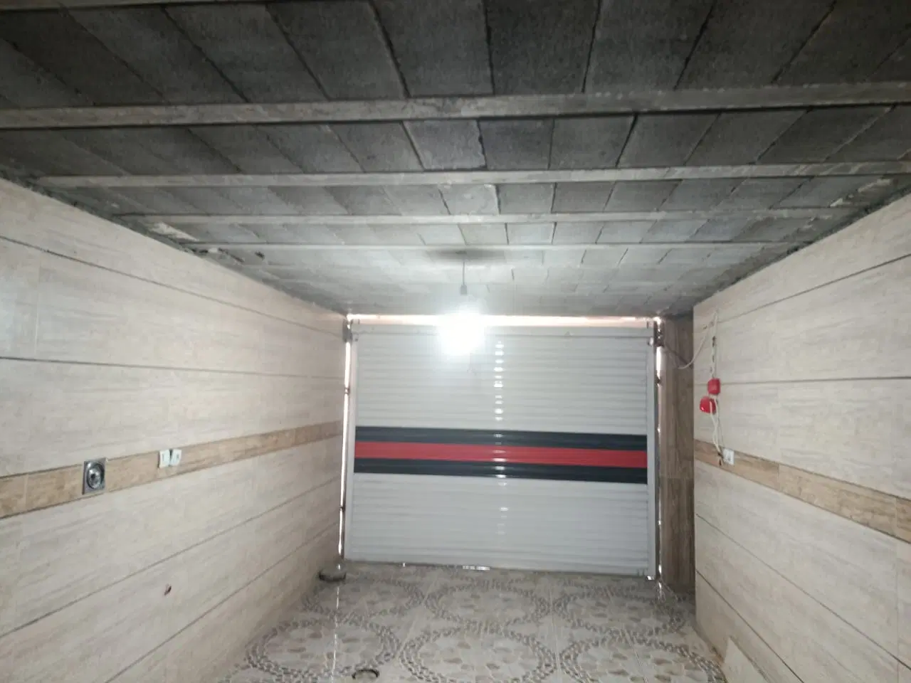 رهن و اجاره یک باب پارکینگ مناسب انبار