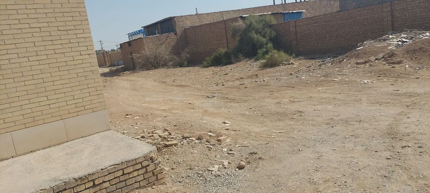 زمین اشکذر ۱۰ در ۳۰ متر مناسب خانه و سوله و کارگاه