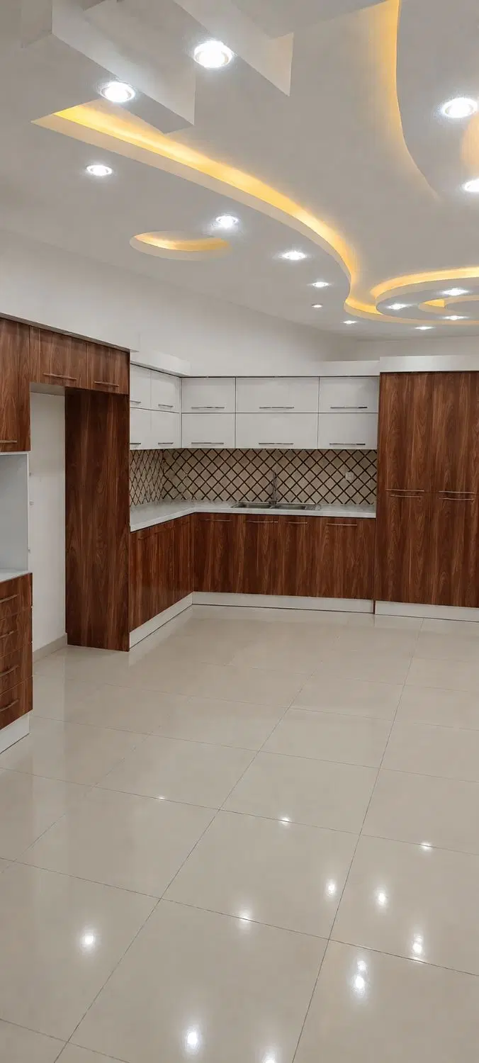 خانه مدرن 120 متر مستر همکف نوساز 402 پارکینگ مسقف