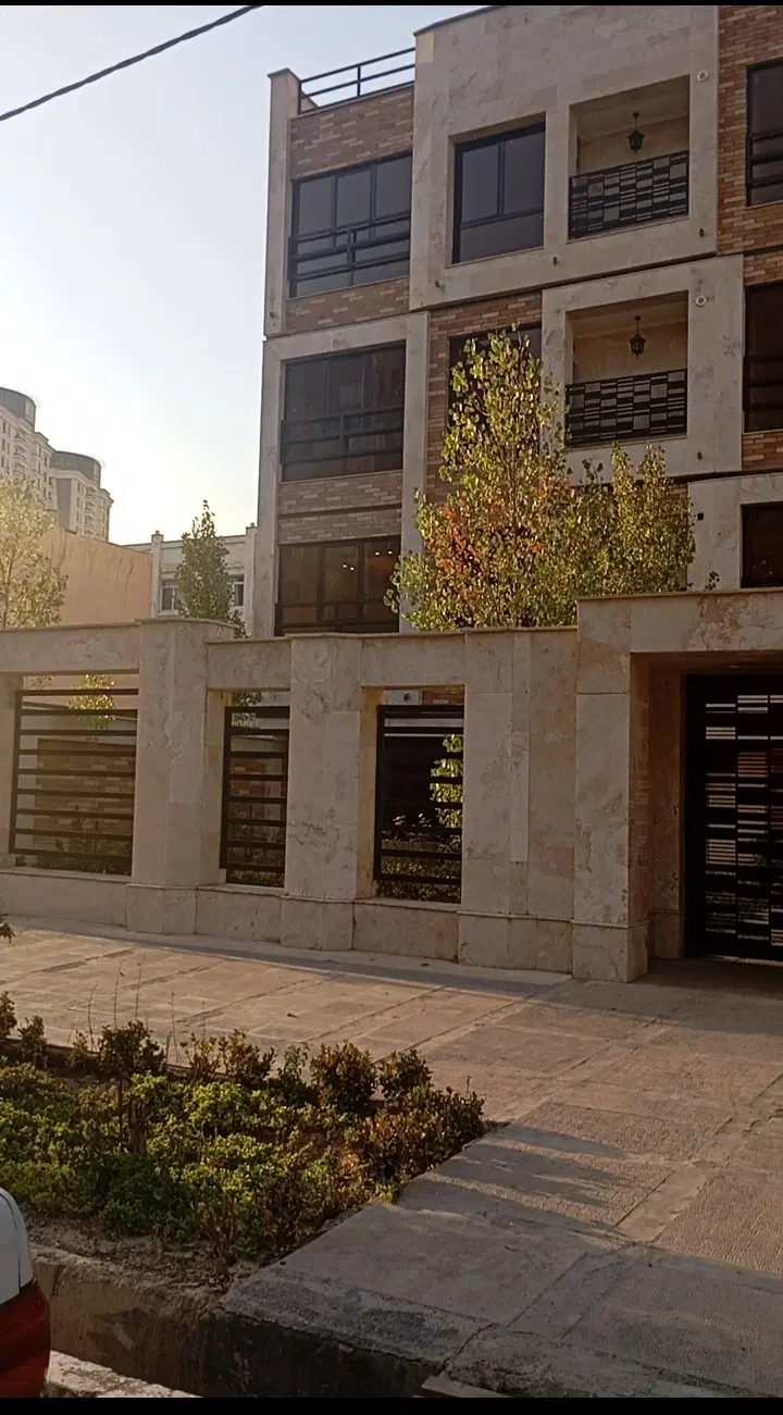 واحد فروشی دریاچه چیتگر