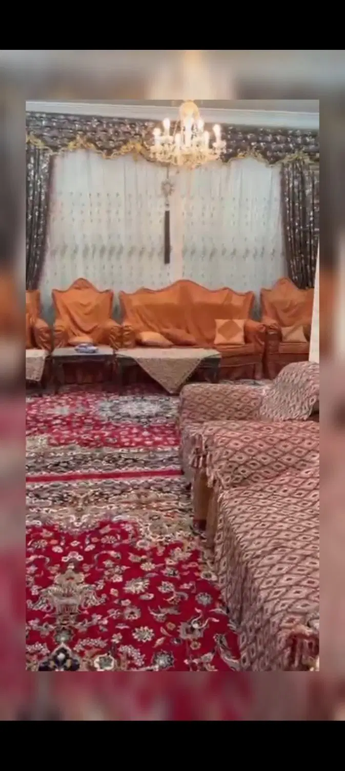 خانه ویلایی ۳۰۰متری
