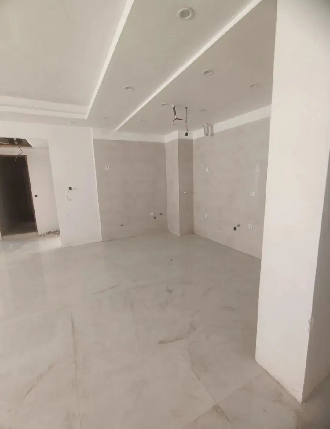 اپارتمان ۱۲۰ متر دو خوابه