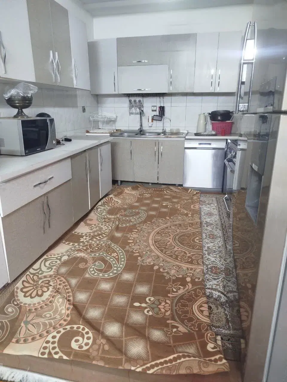 فروش واحد ۸۰ متری با اسانسور و پارکینگ