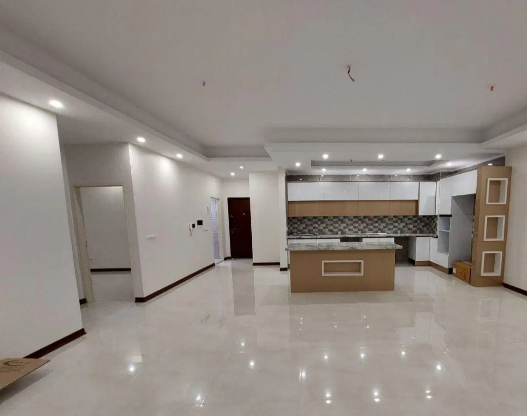 زیر زمین جهت انبار دفتر کار بر خیابان
