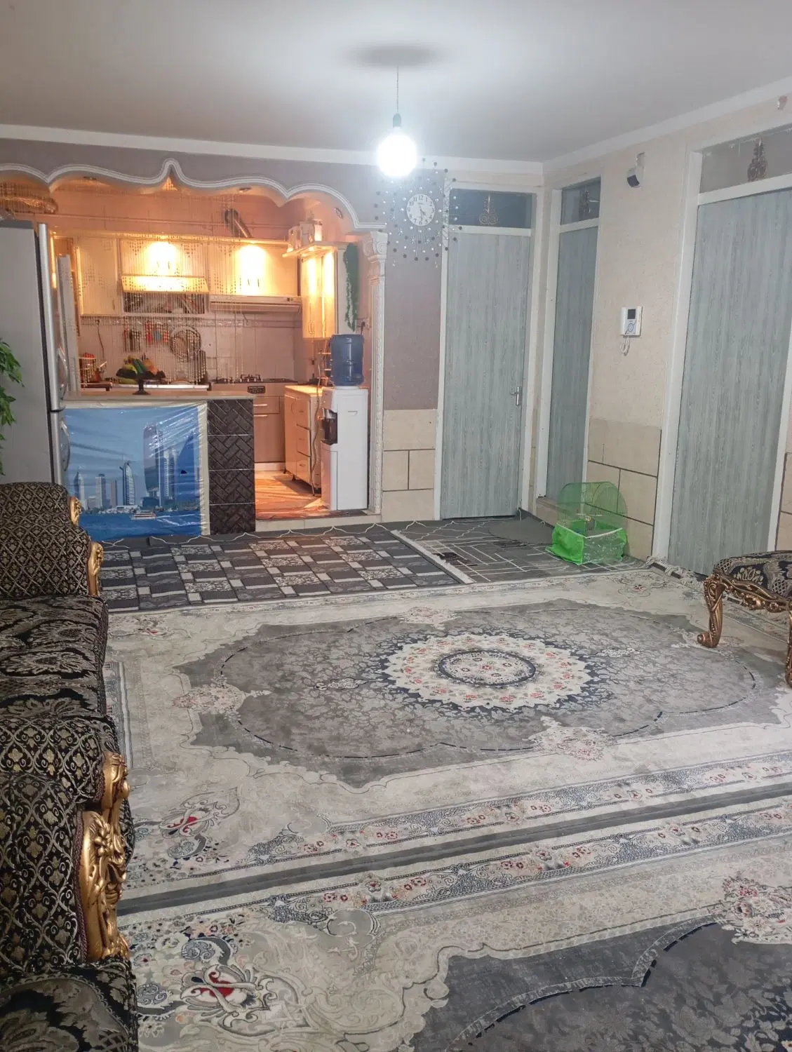 فروش منزل ویلایی۲طبقه درب حیاط ماشین رو مرکزشهر