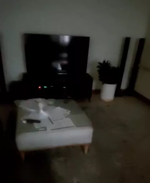 همخونه خانم