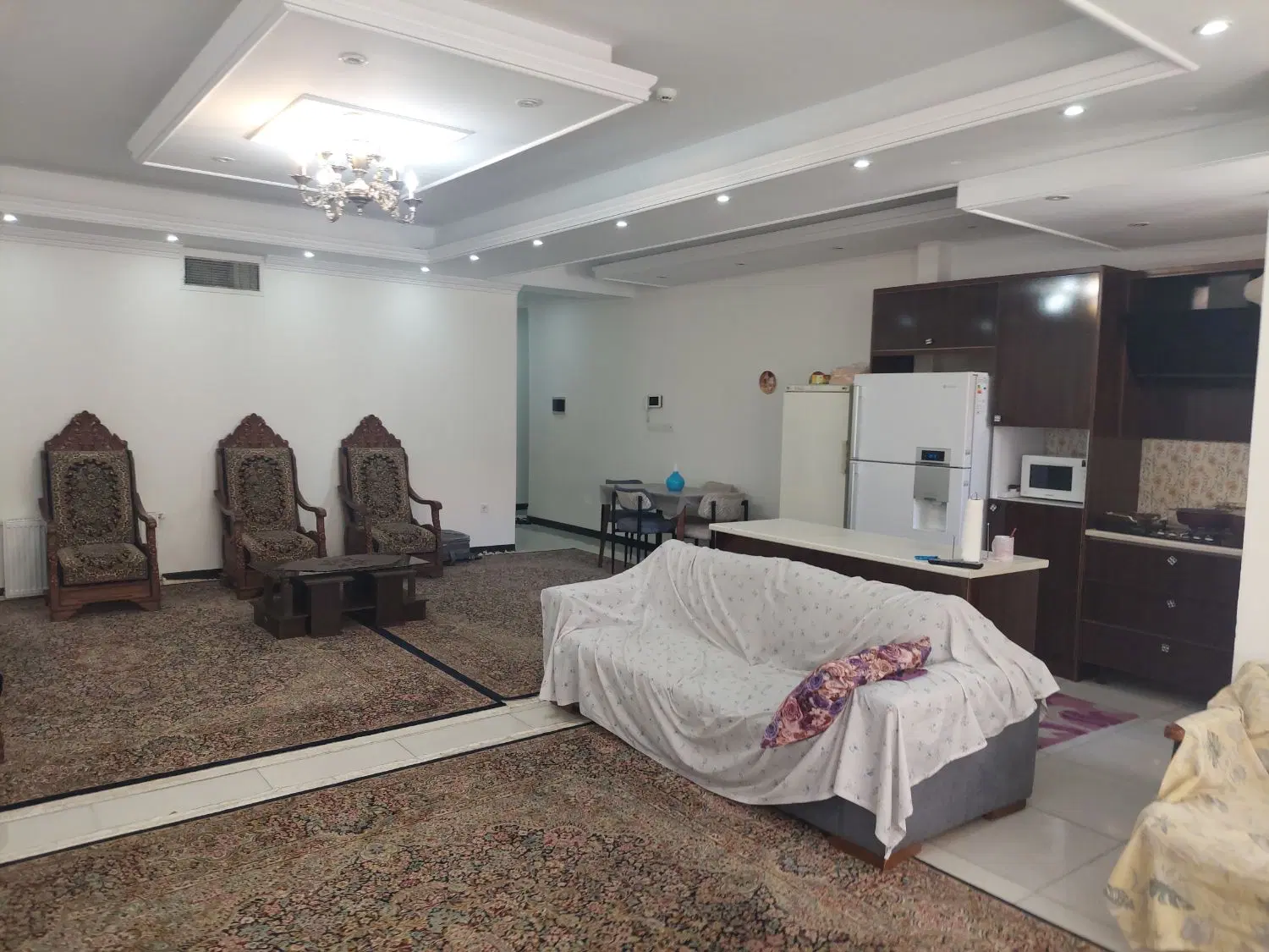 واحد ۱۲۱ متری تک برگ سند