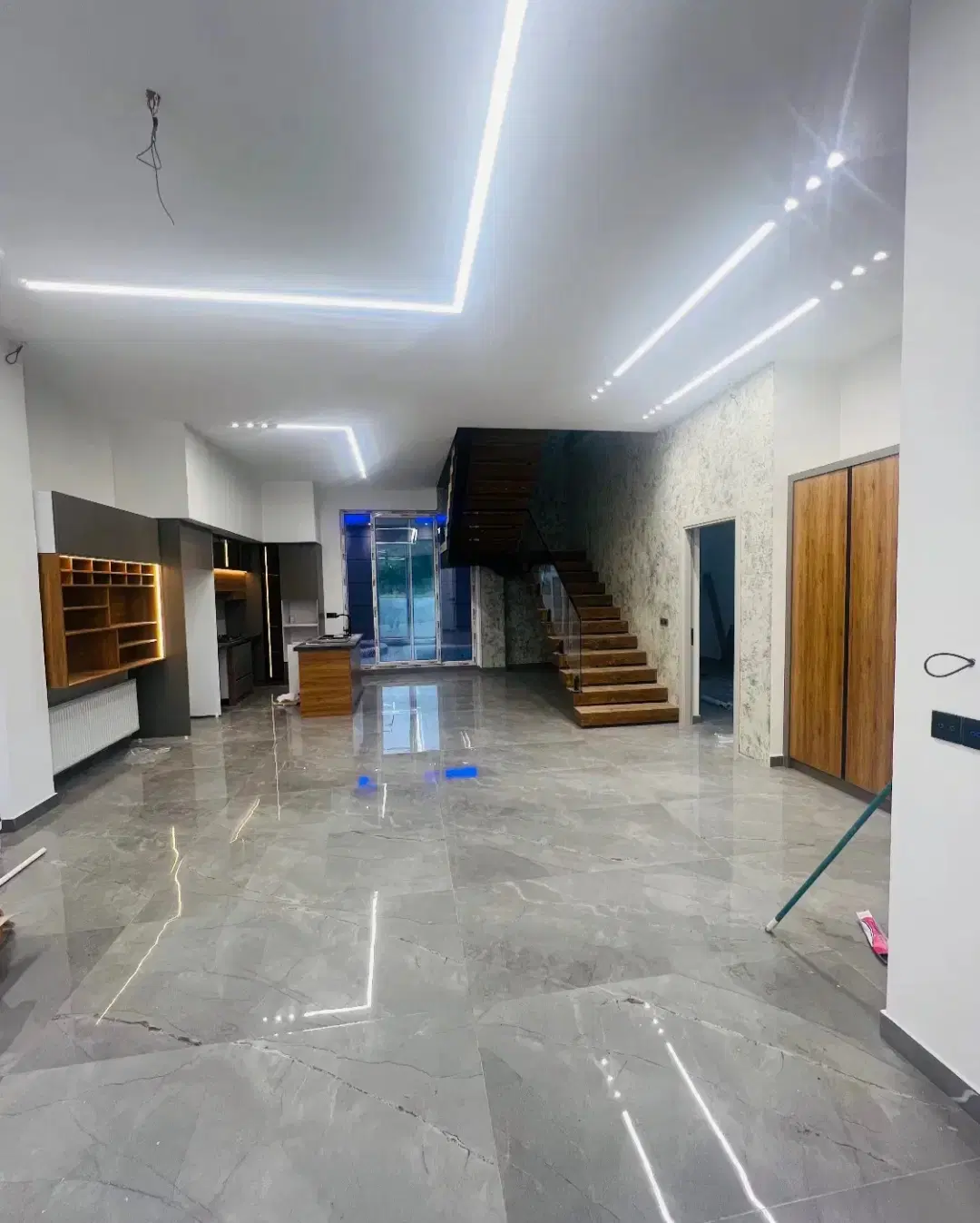 ویلا مدرن شهرکی منطقه آویدر