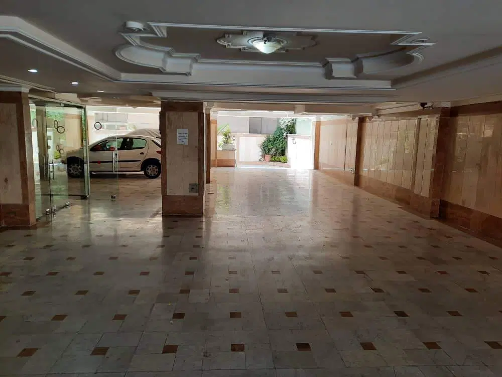 یکدستگاه آپارتمان غرق نور و آفتاب فول امکانات