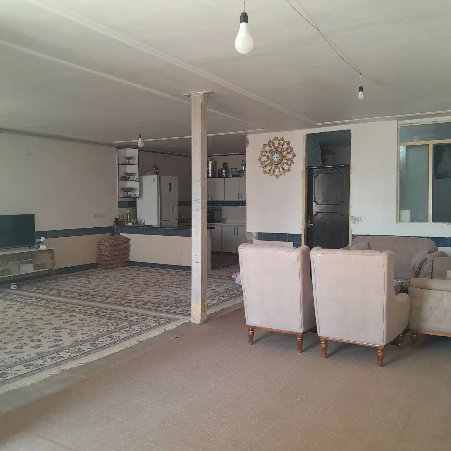 خانه ویلای طبقه بالا حیاط دار کرگانه