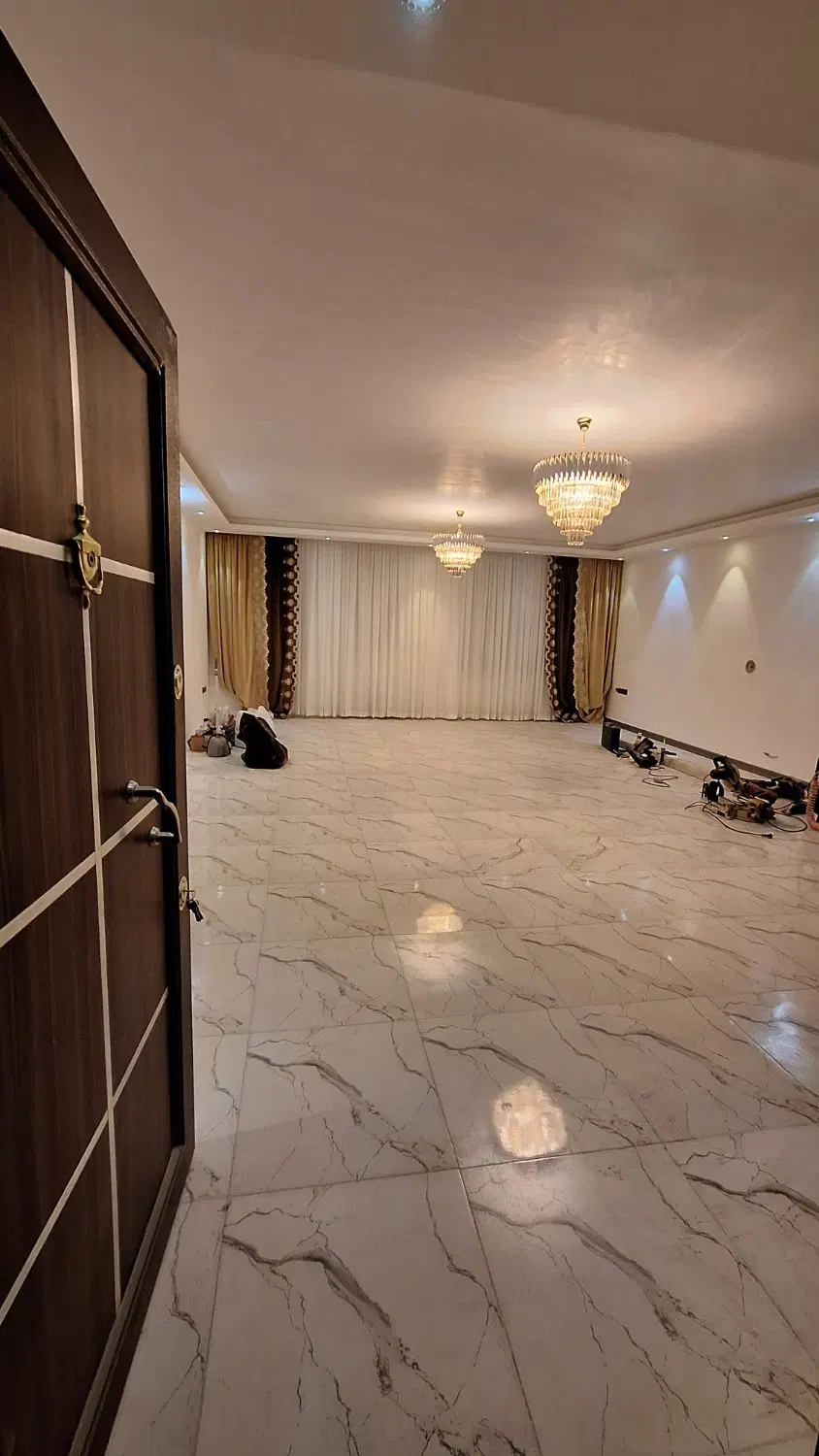 اجاره واحد ۱۳۵ متری نو ساز