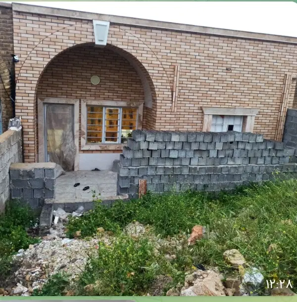 خانه مسکونی در آبشیرین