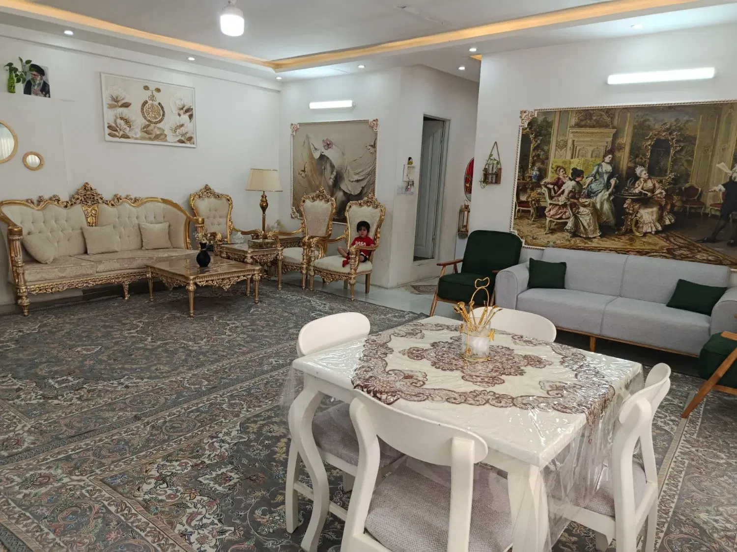 آپارتمان غرق نور ایثارگران سردونبش