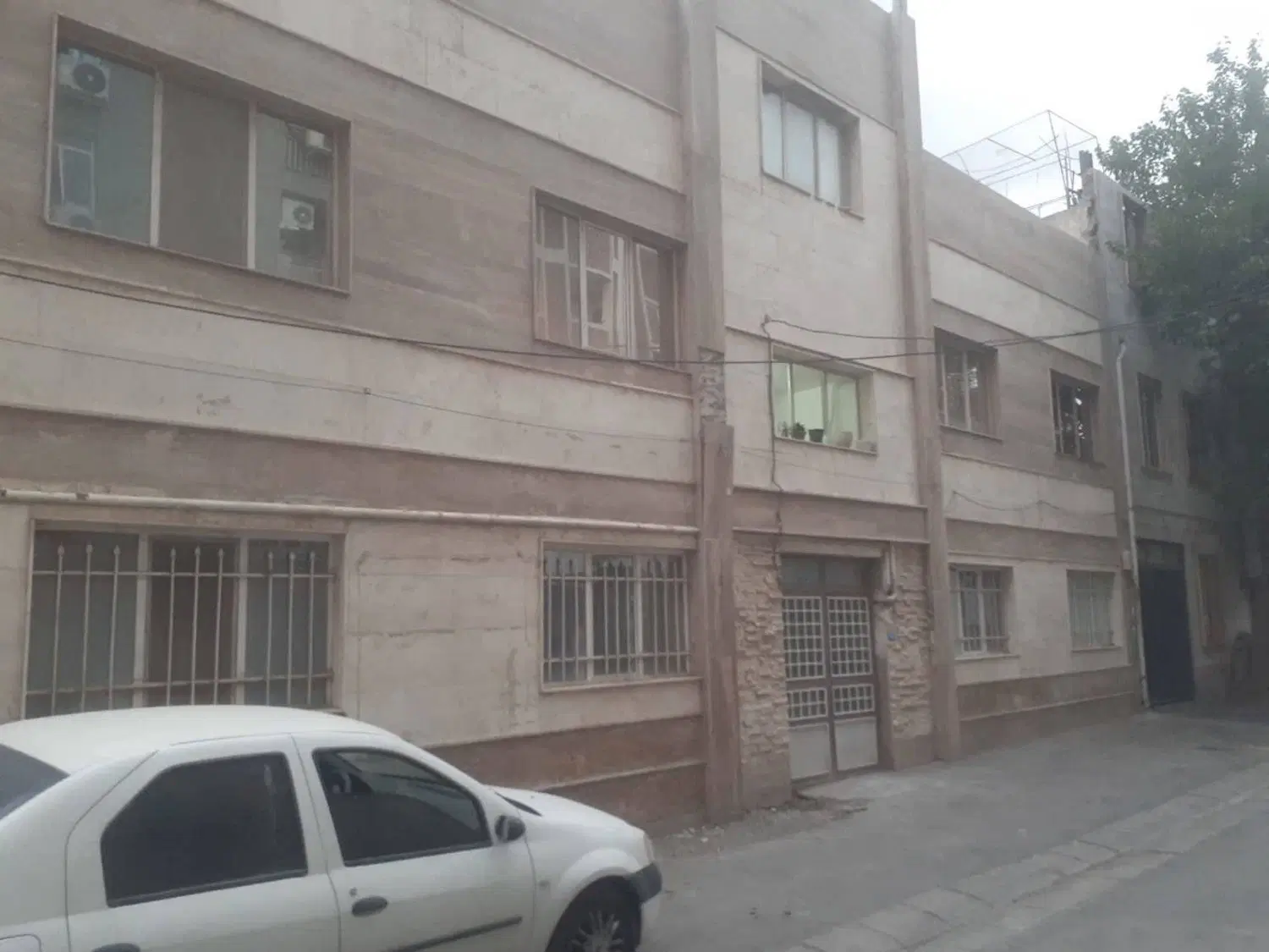 ۸۵ متر گرمدره سعادتیه