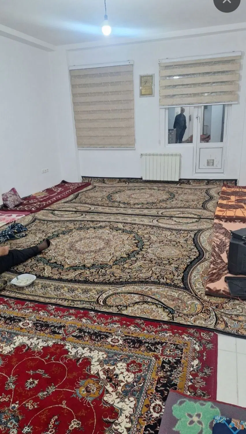 واحد 70 متری در چهاراه حافظ