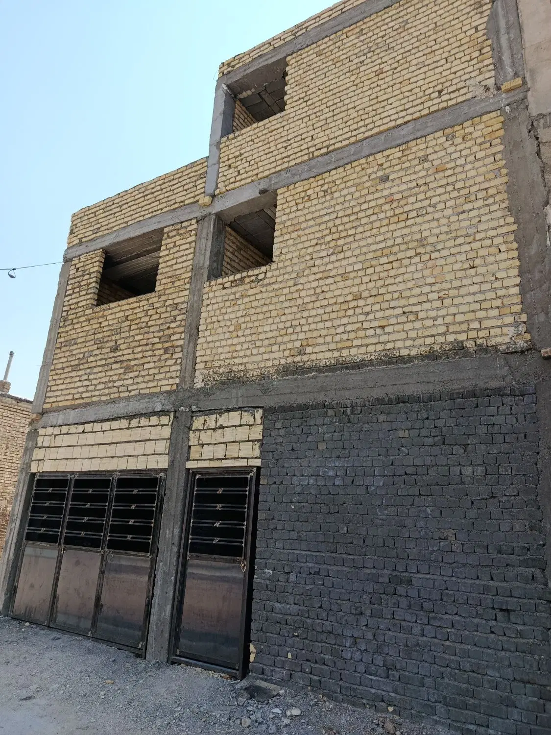 اسکلت وزمین فروشی بلوار اتحاد