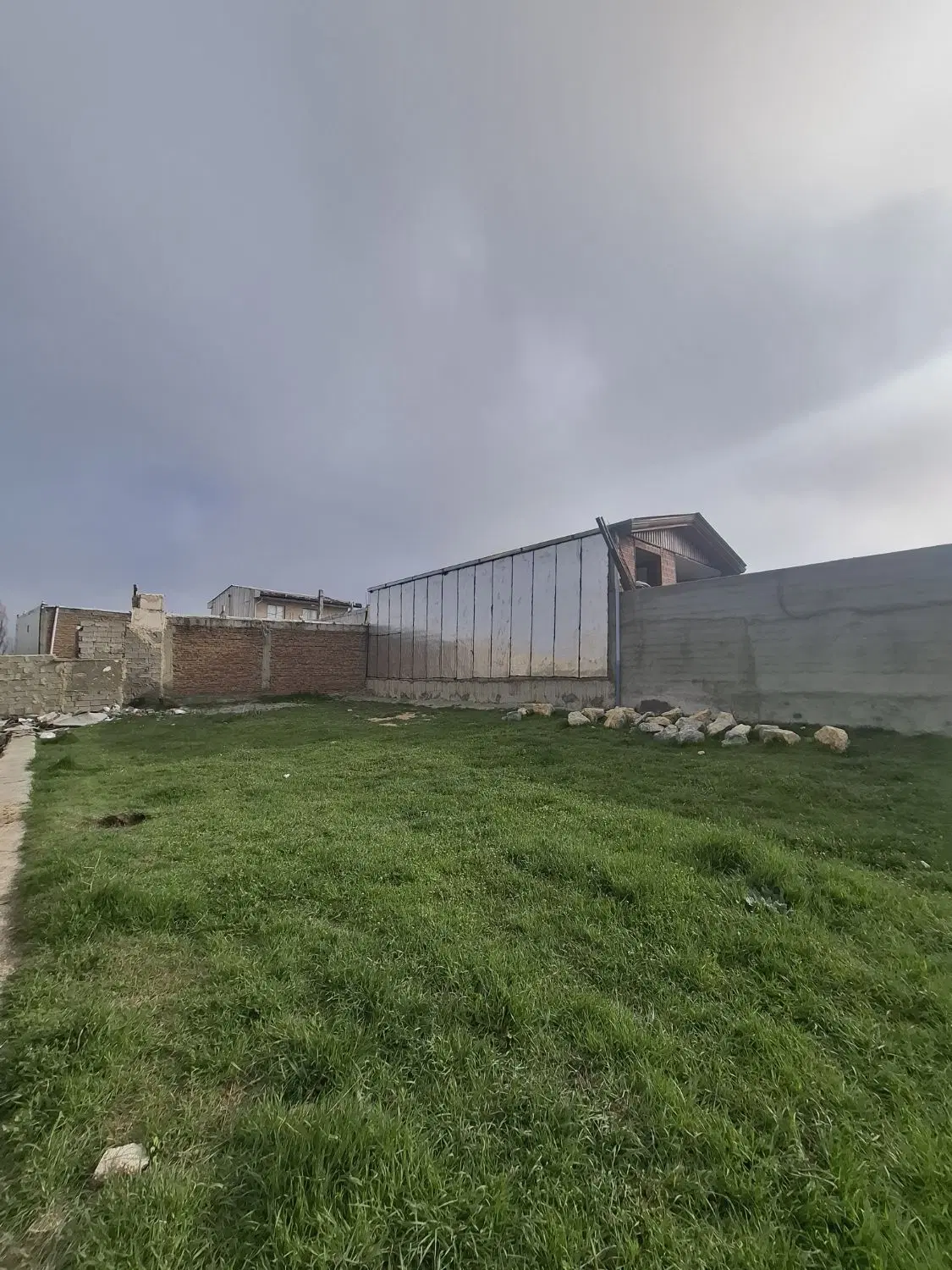 فروش زمین مسکونی در روستای ننه کران  تابع نمین