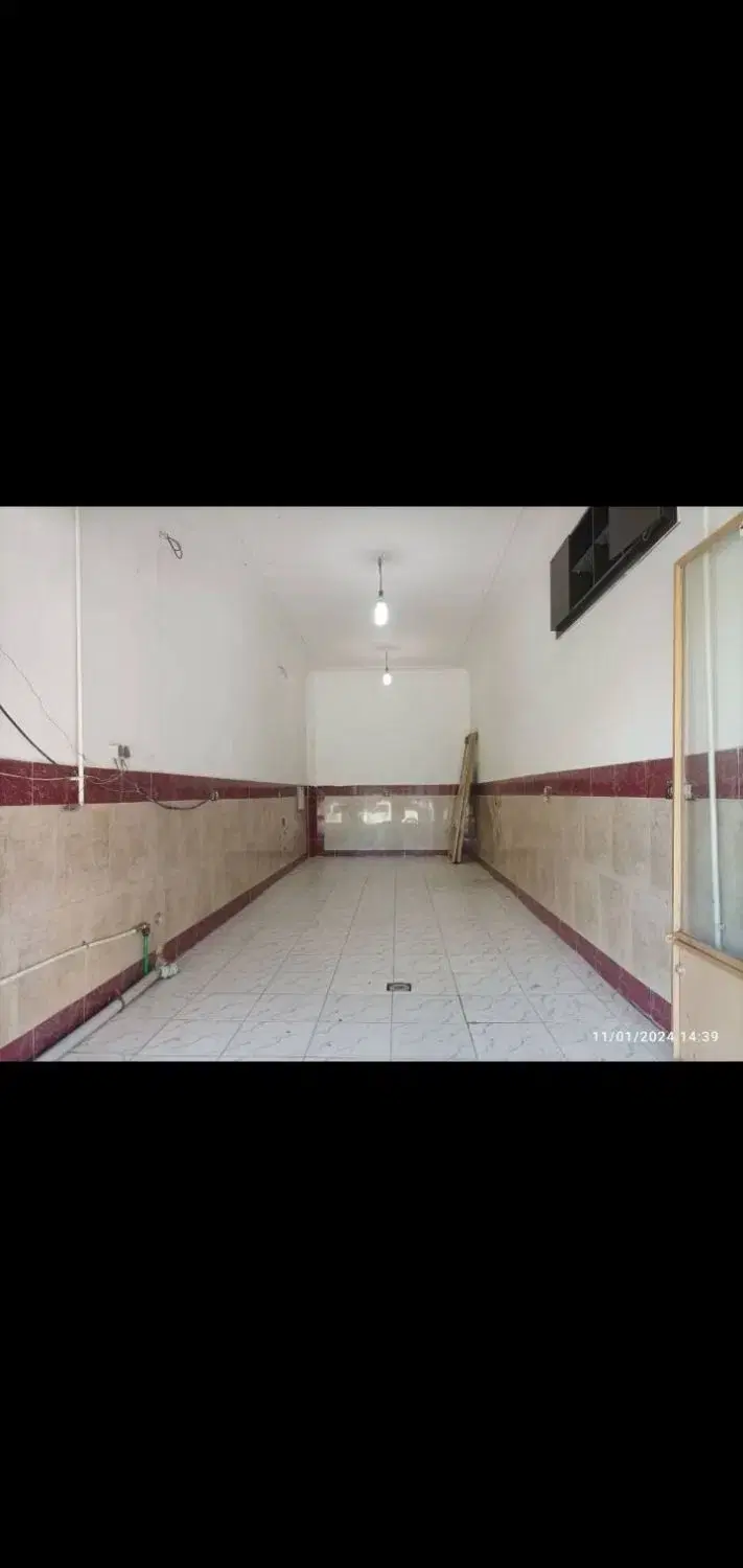 تجاری مسکونی 150مترزمین262متربنا