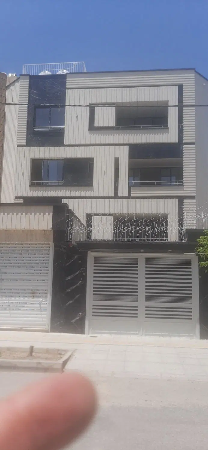 آپارتمان ۱۶۵ متر جنوبی